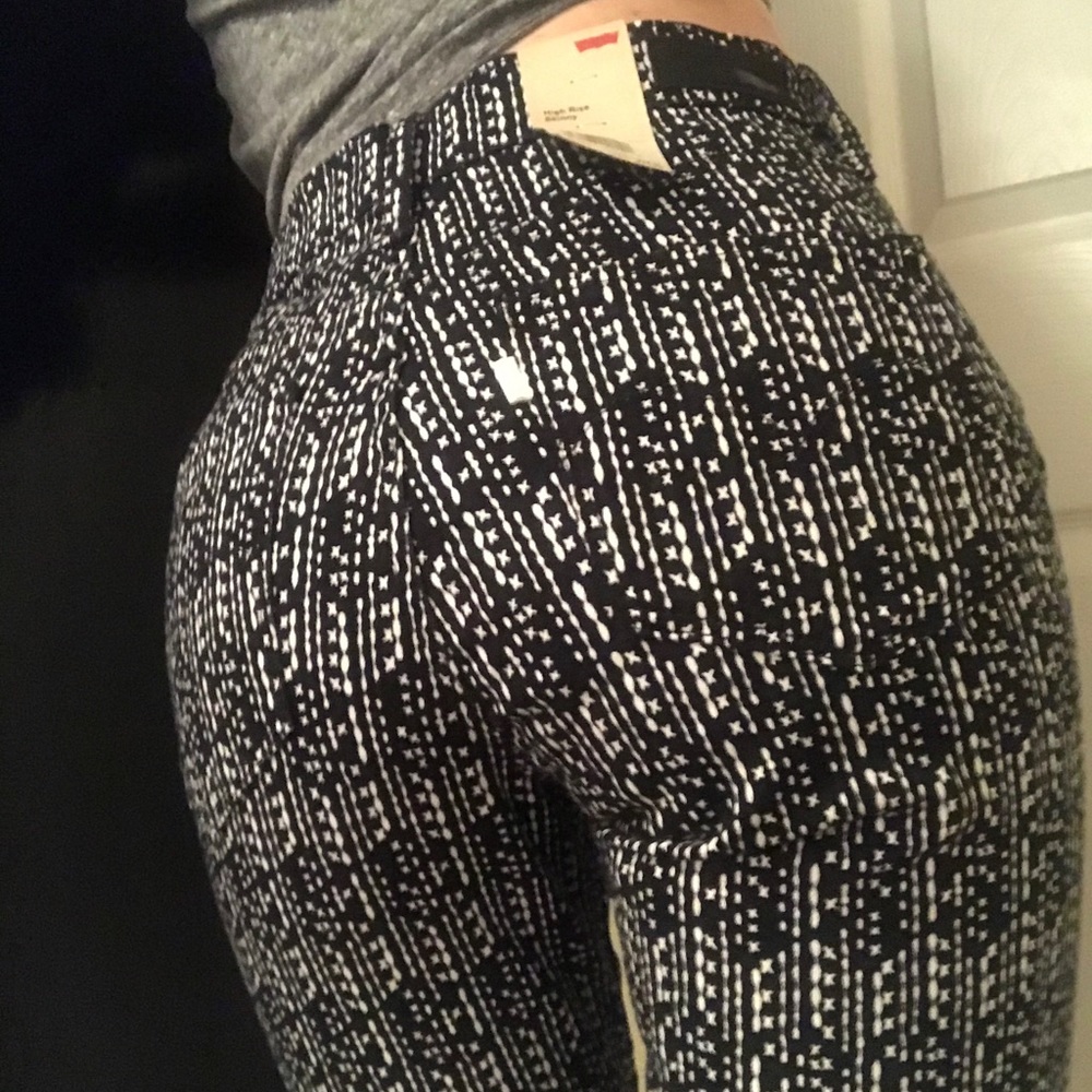 NWT Levis’s High Rise Skinny Jeans Size 27